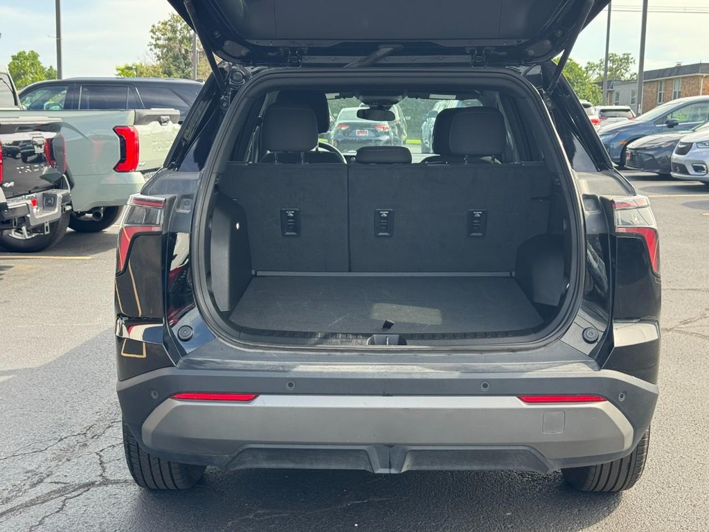 Chevrolet Equinox Vehicle Full-screen Gallery Image 04