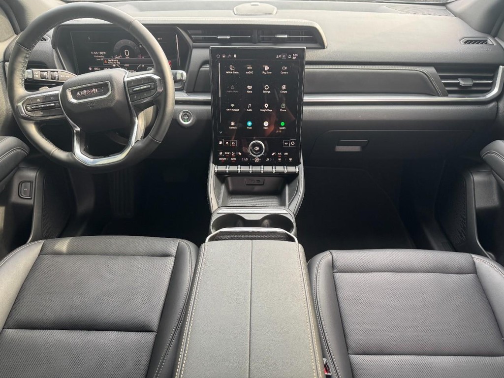 GMC Terrain Vehicle Full-screen Gallery Image 12