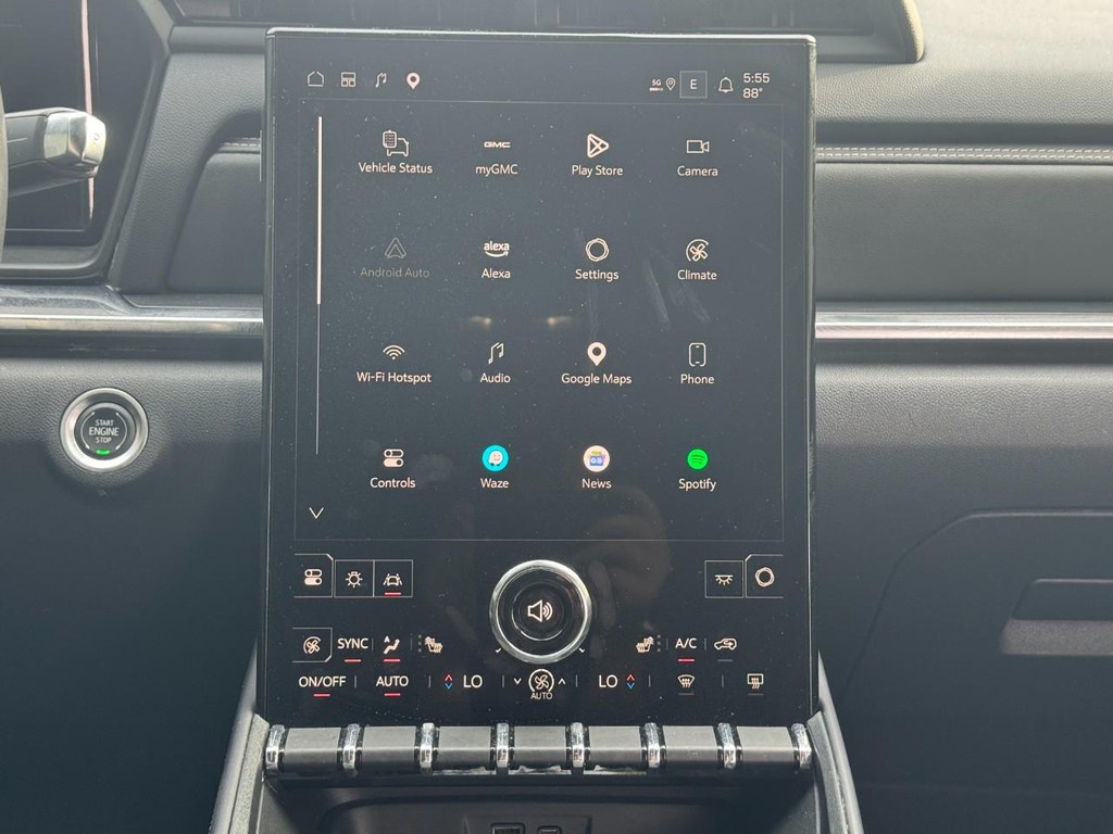 GMC Terrain Vehicle Full-screen Gallery Image 14