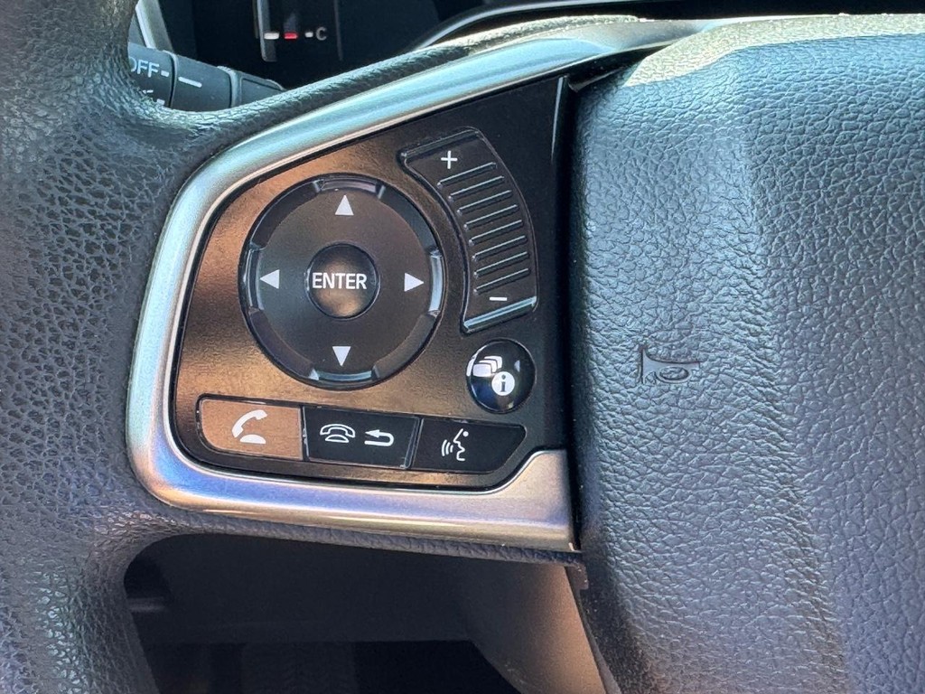 Honda CR-V Vehicle Full-screen Gallery Image 17