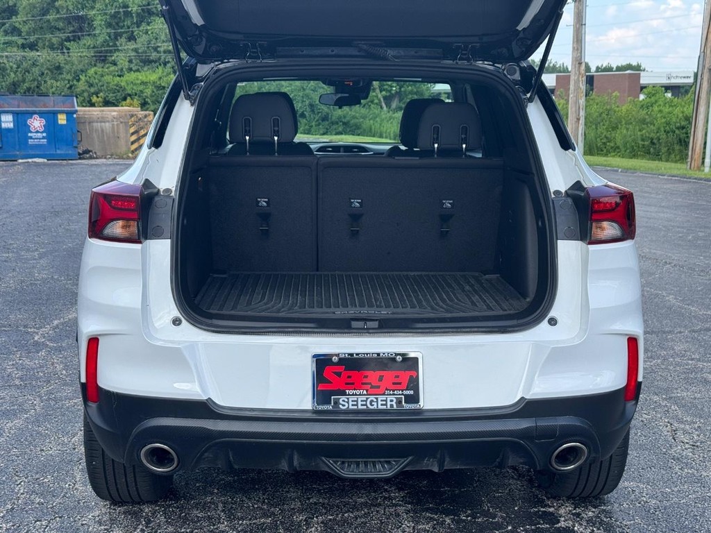 Chevrolet TrailBlazer Vehicle Full-screen Gallery Image 05