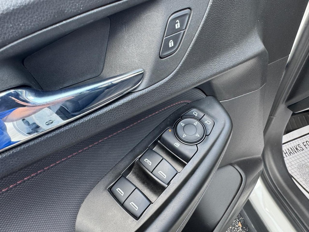 Chevrolet TrailBlazer Vehicle Full-screen Gallery Image 16
