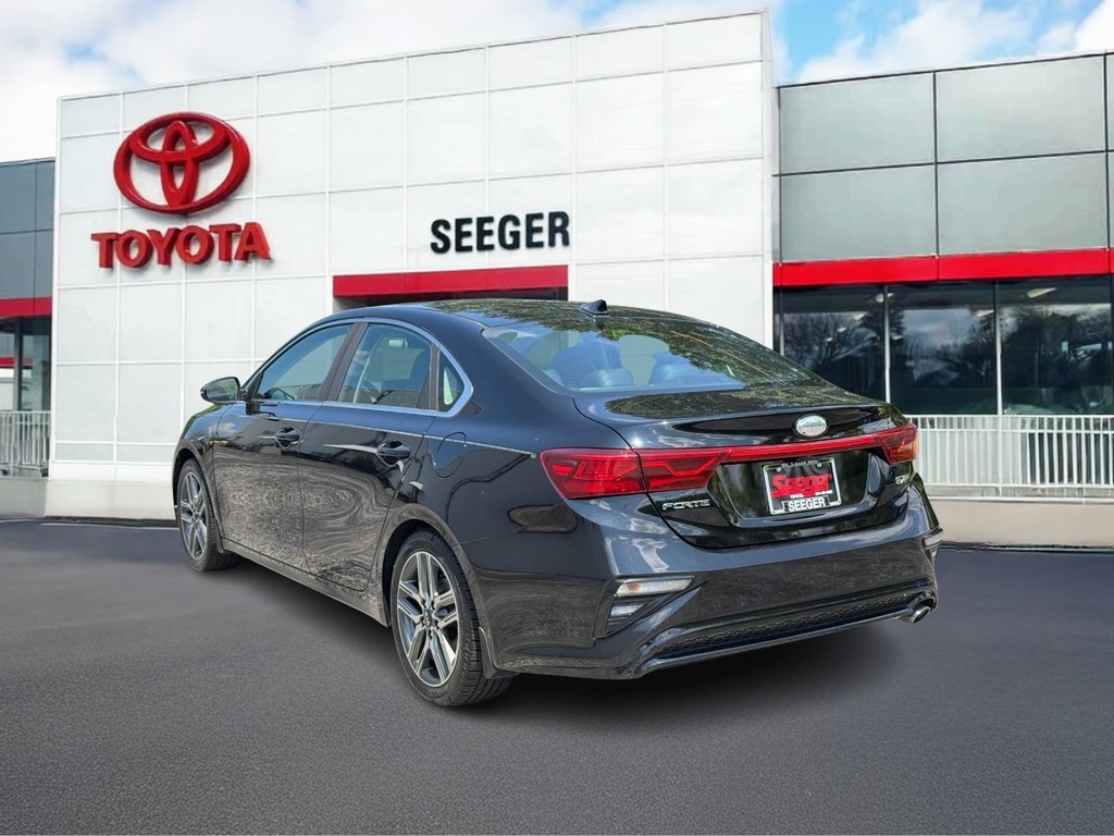 Kia Forte Vehicle Full-screen Gallery Image 07