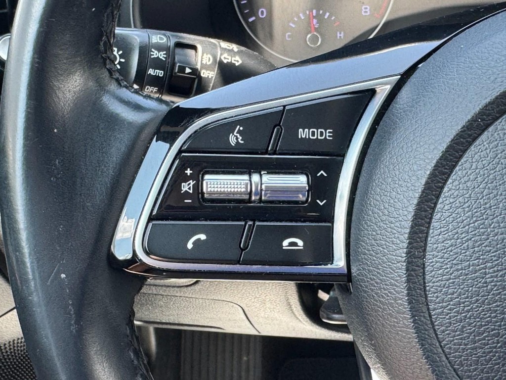 Kia Forte Vehicle Full-screen Gallery Image 19