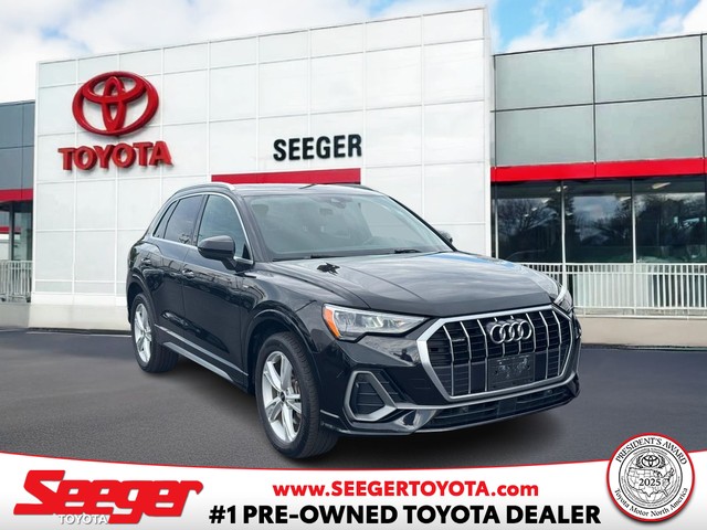 St. Louis MO 2021 Audi Q3 more details - audi q3