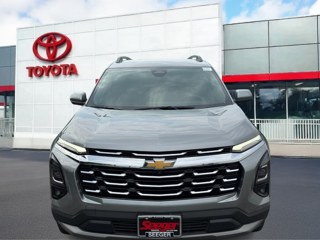 Chevrolet Equinox Vehicle Full-screen Gallery Image 09