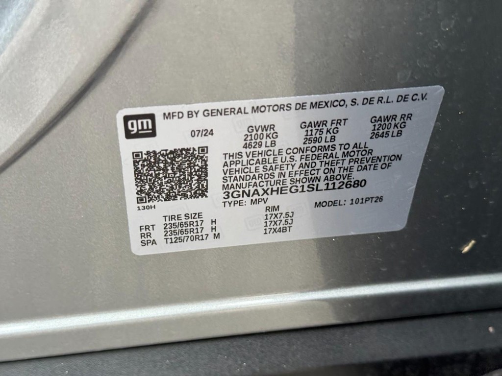 Chevrolet Equinox Vehicle Full-screen Gallery Image 24