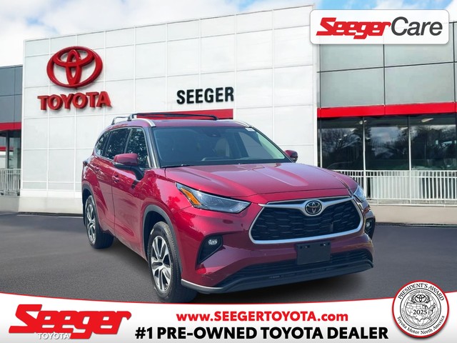 St. Louis MO 2022 Toyota Highlander more details - toyota highlander