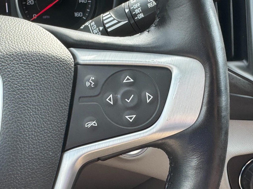 GMC Terrain Vehicle Full-screen Gallery Image 21