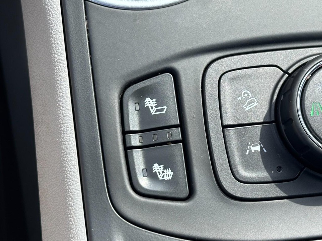 GMC Terrain Vehicle Full-screen Gallery Image 25