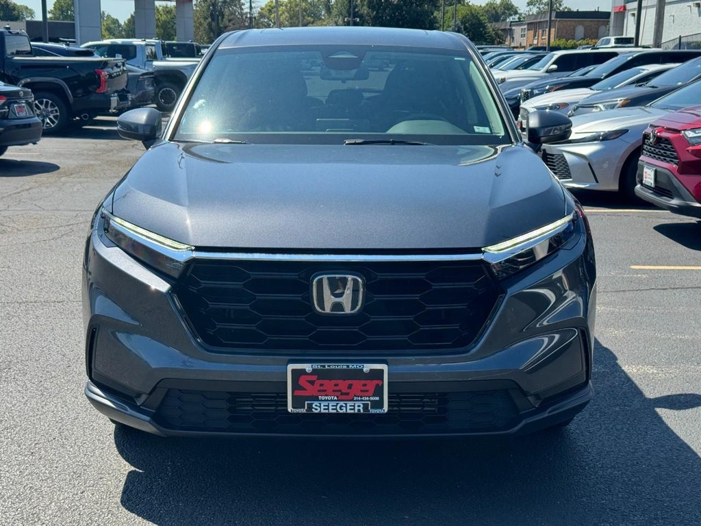 Honda. CR-V Vehicle Full-screen Gallery Image 09