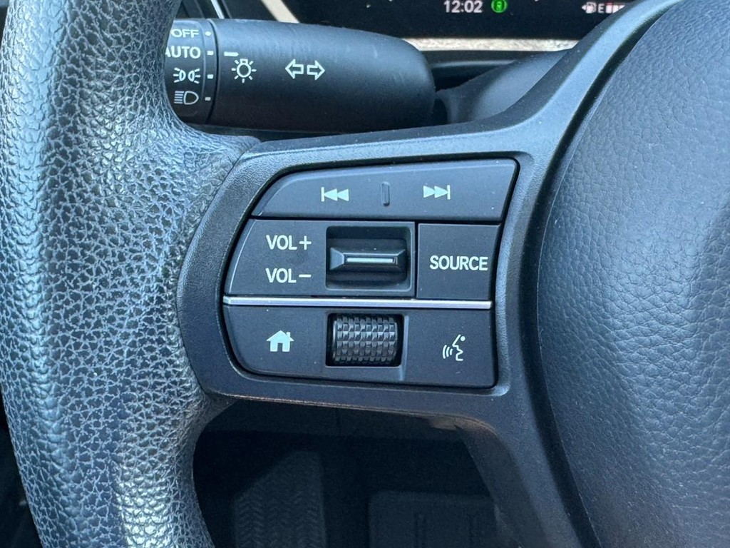 Honda. CR-V Vehicle Full-screen Gallery Image 19
