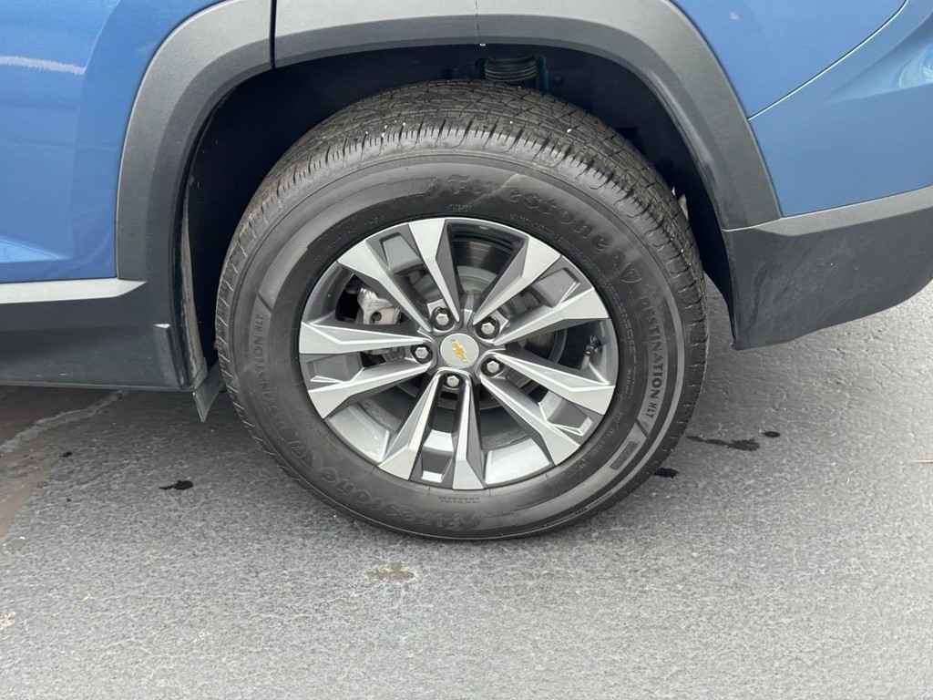 Chevrolet Equinox Vehicle Full-screen Gallery Image 07