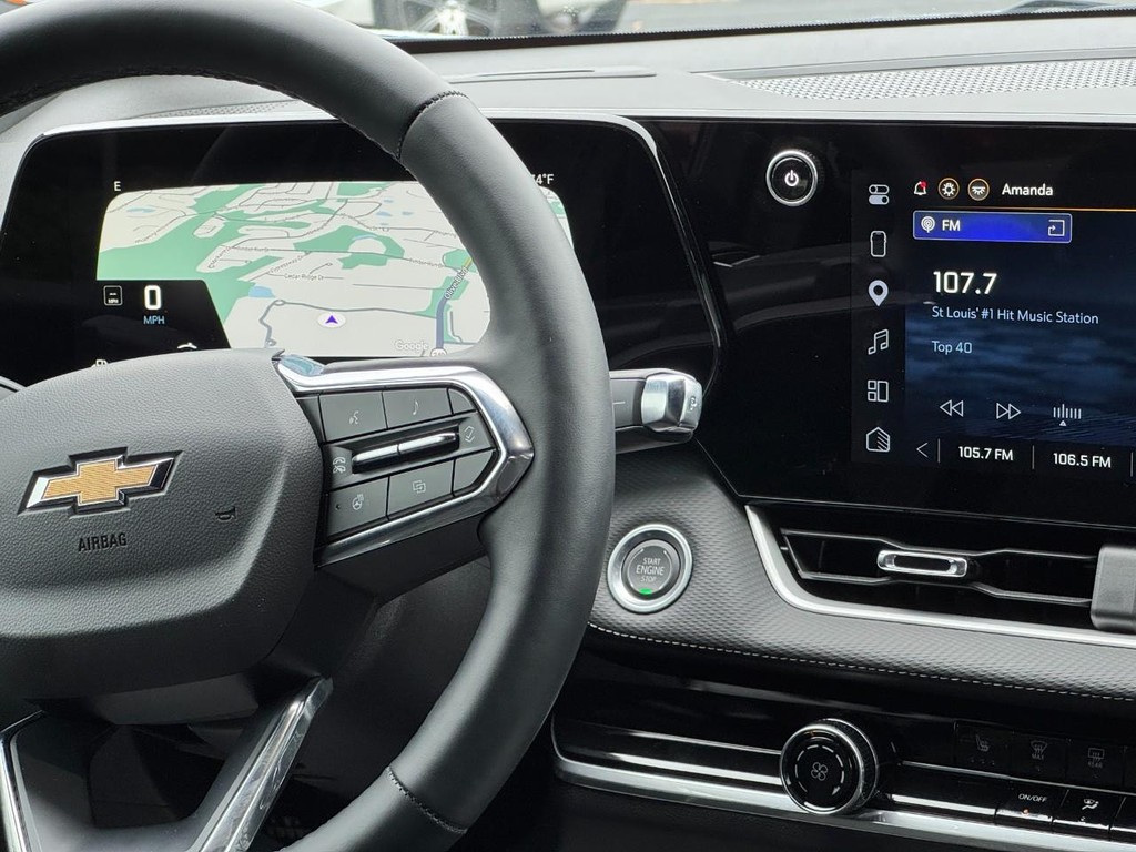 Chevrolet Equinox Vehicle Full-screen Gallery Image 15