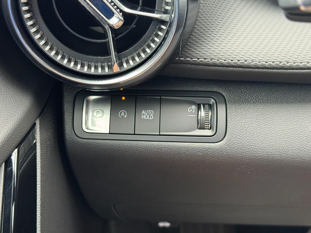 Chevrolet Equinox Vehicle Full-screen Gallery Image 18