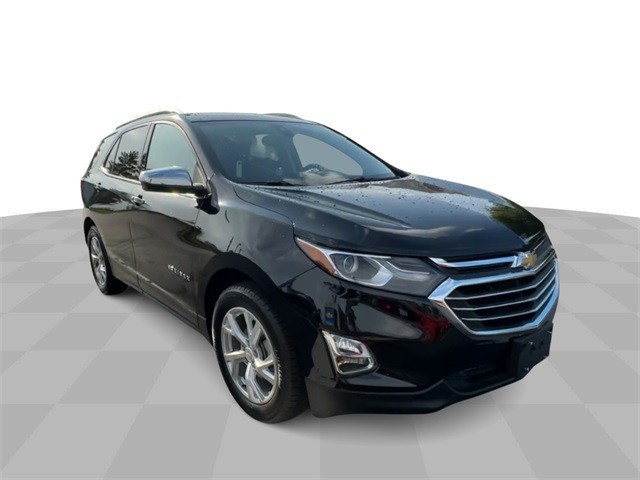 Used 2021 Chevrolet Equinox Premier with VIN 2GNAXNEV3M6142302 for sale in Creve Coeur, MO