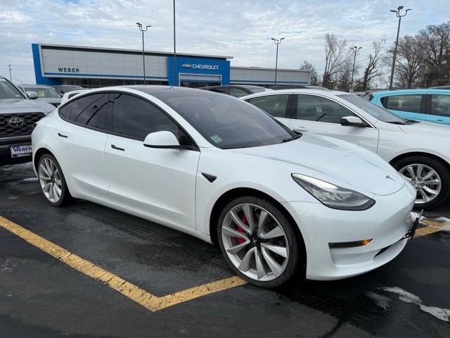 Used 2018 Tesla Model 3 Base with VIN 5YJ3E1EB0JF072558 for sale in Creve Coeur, MO