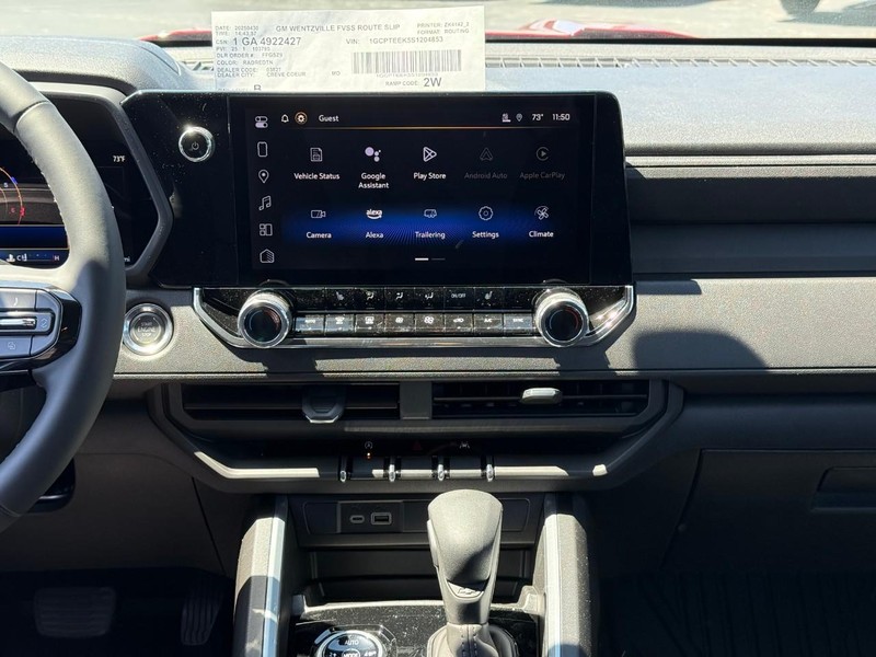 Chevrolet Colorado Vehicle Full-screen Gallery Image 8