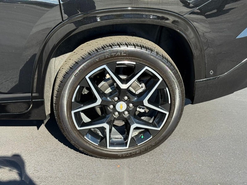 Chevrolet Traverse Vehicle Full-screen Gallery Image 4