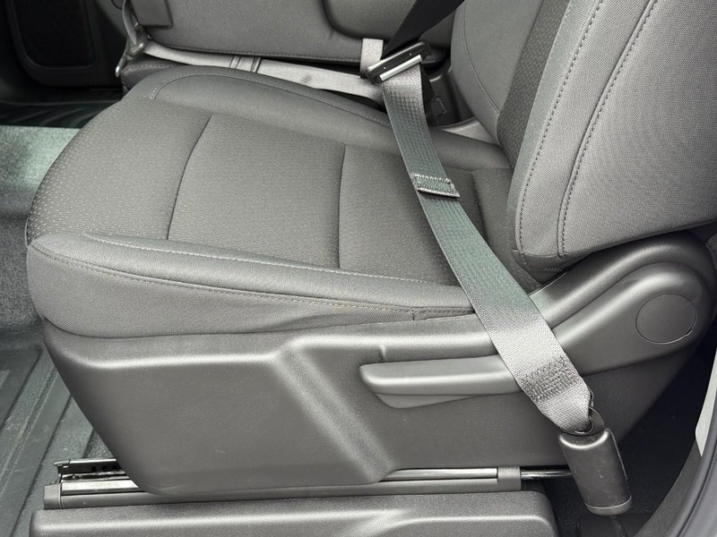 Chevrolet Silverado 1500 Vehicle Full-screen Gallery Image 8