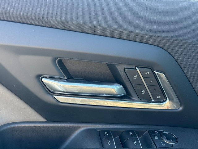 2026 Chevrolet Silverado EV Trail Boss - Photo 12