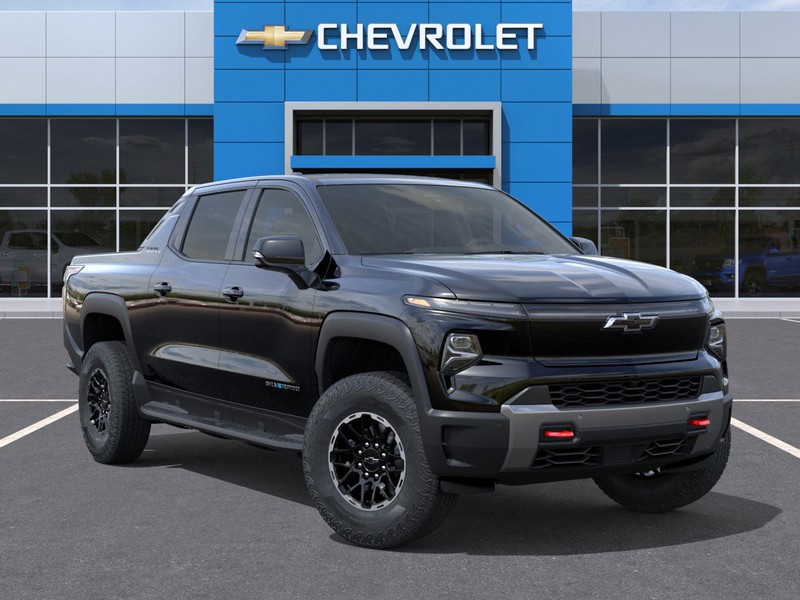 Chevrolet Silverado EV Vehicle Full-screen Gallery Image 7