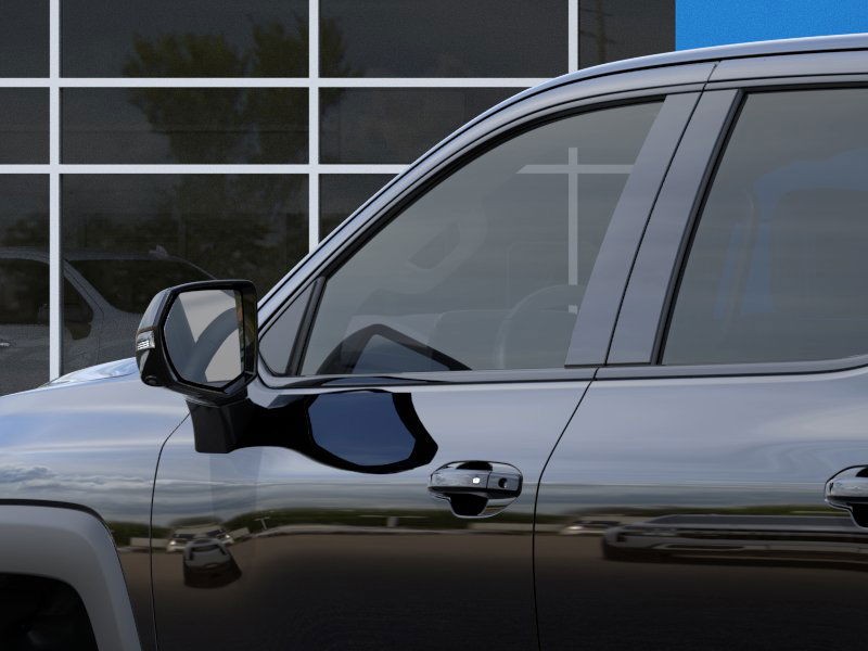 Chevrolet Silverado EV Vehicle Full-screen Gallery Image 12