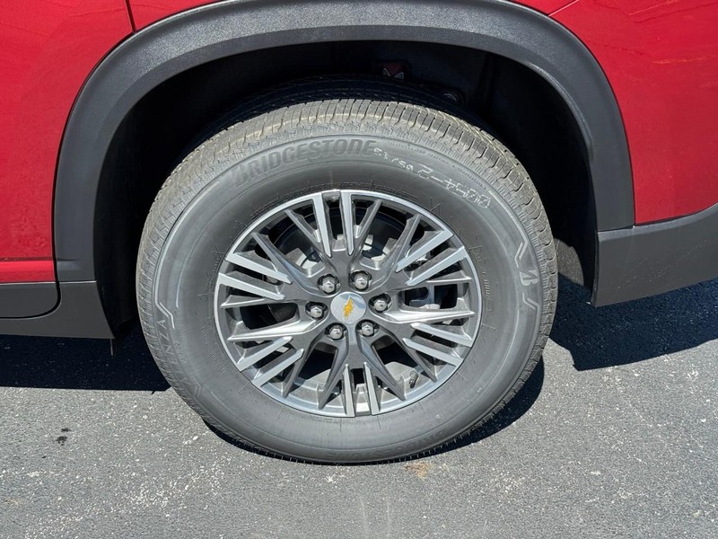 Chevrolet Traverse Vehicle Full-screen Gallery Image 4