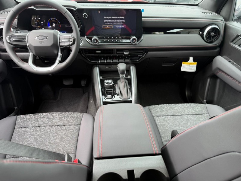 Chevrolet Colorado Vehicle Full-screen Gallery Image 7