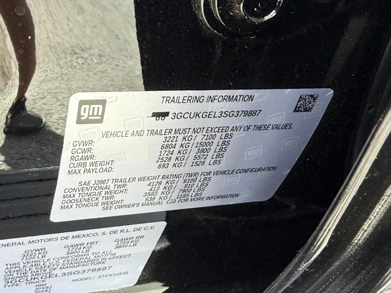 Chevrolet Silverado 1500 Vehicle Full-screen Gallery Image 20