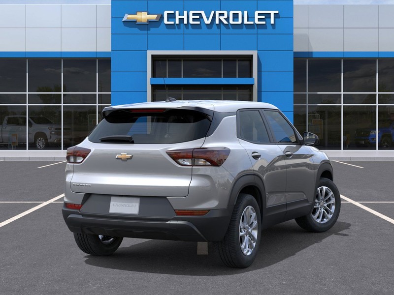 Chevrolet Trailblazer Vehicle Full-screen Gallery Image 4