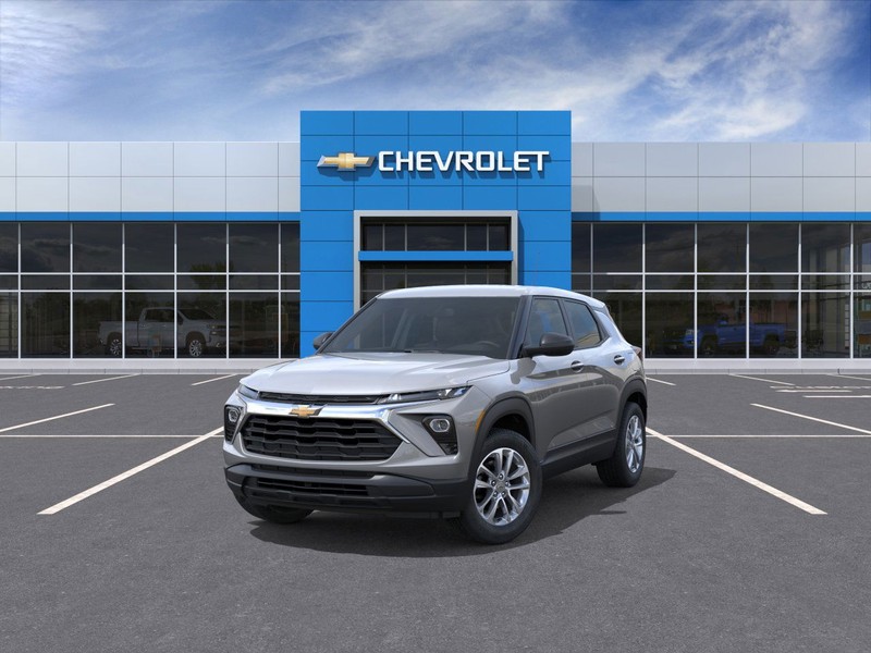 Chevrolet Trailblazer Vehicle Full-screen Gallery Image 8