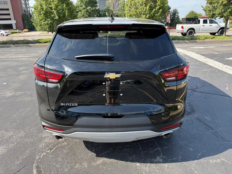 Chevrolet Blazer Vehicle Full-screen Gallery Image 6