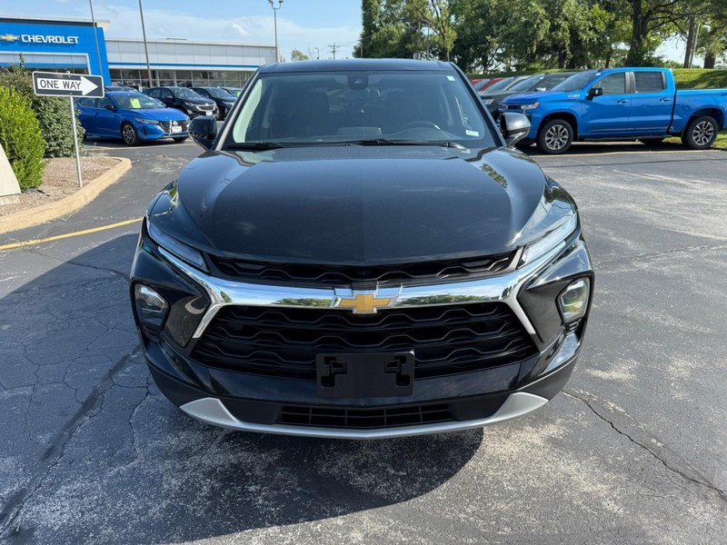 Chevrolet Blazer Vehicle Full-screen Gallery Image 9