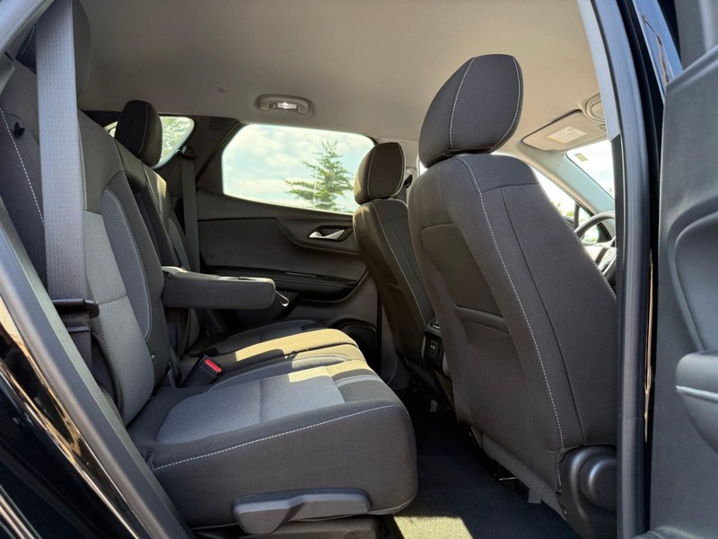 Chevrolet Blazer Vehicle Full-screen Gallery Image 10