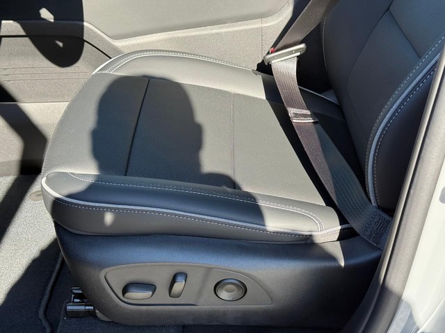 2026 Chevrolet Silverado EV LT - Photo 12