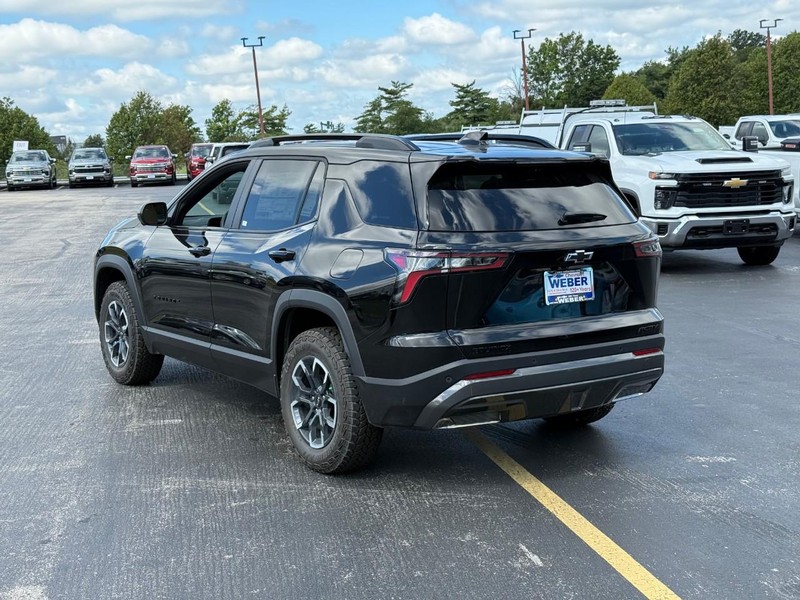 Chevrolet Equinox Vehicle Full-screen Gallery Image 3