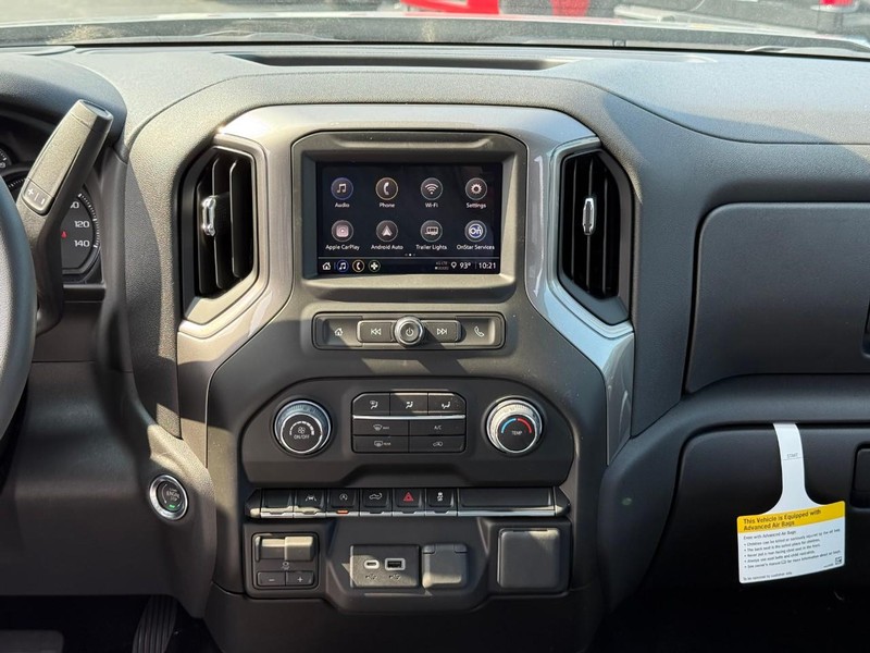 Chevrolet Silverado 1500 Vehicle Full-screen Gallery Image 9