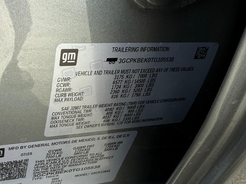 Chevrolet Silverado 1500 Vehicle Full-screen Gallery Image 14