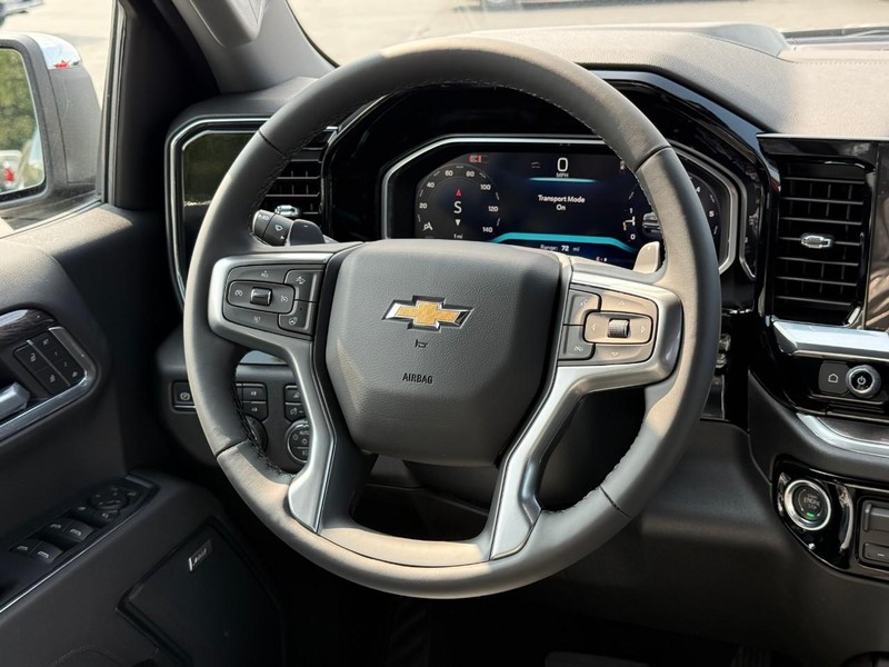 Chevrolet Silverado 1500 Vehicle Full-screen Gallery Image 7
