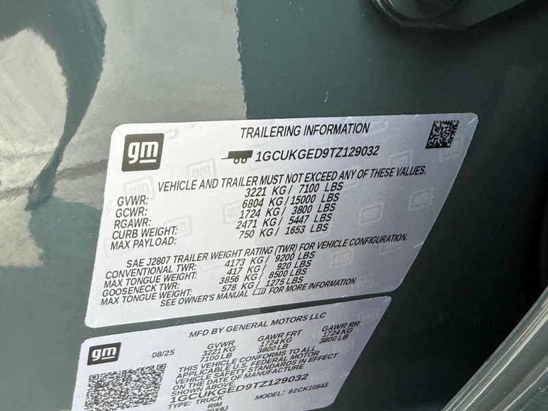 Chevrolet Silverado 1500 Vehicle Full-screen Gallery Image 17