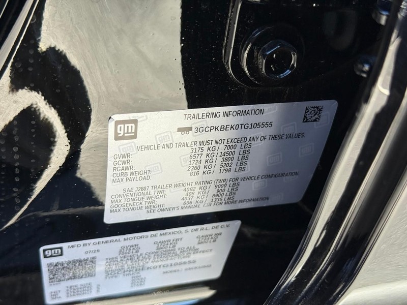 Chevrolet Silverado 1500 Vehicle Full-screen Gallery Image 15