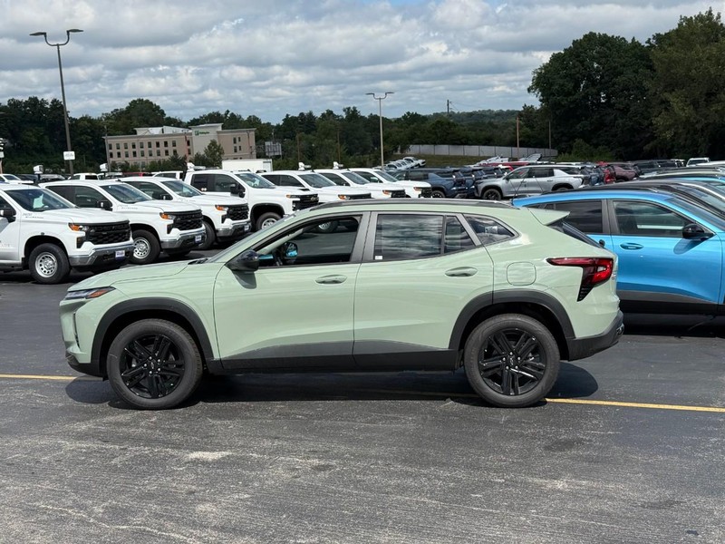 Chevrolet Trax Vehicle Full-screen Gallery Image 26