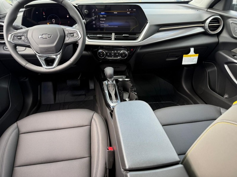 Chevrolet Trax Vehicle Full-screen Gallery Image 7
