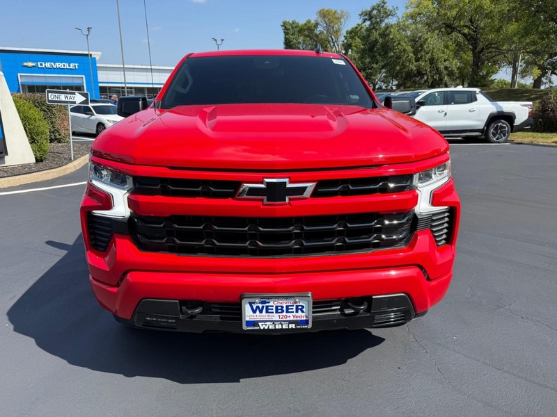 Chevrolet Silverado 1500 Vehicle Full-screen Gallery Image 10