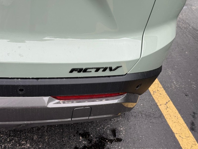 Chevrolet Equinox Vehicle Full-screen Gallery Image 5