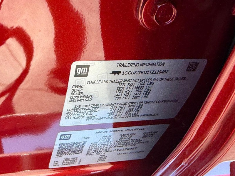 Chevrolet Silverado 1500 Vehicle Full-screen Gallery Image 19