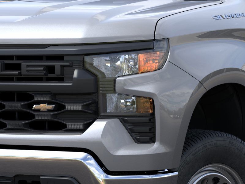 Chevrolet Silverado 1500 Vehicle Full-screen Gallery Image 10