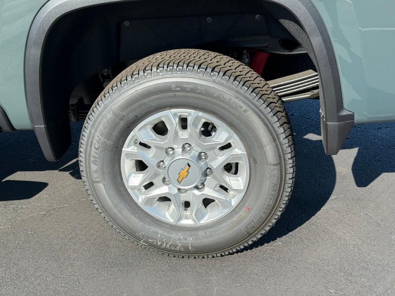 Chevrolet Silverado 2500HD Vehicle Full-screen Gallery Image 4