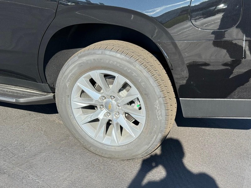 Chevrolet Tahoe Vehicle Full-screen Gallery Image 4